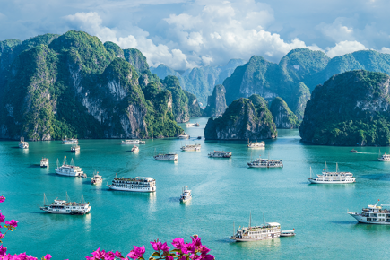 Halong-bay,-Vietnam