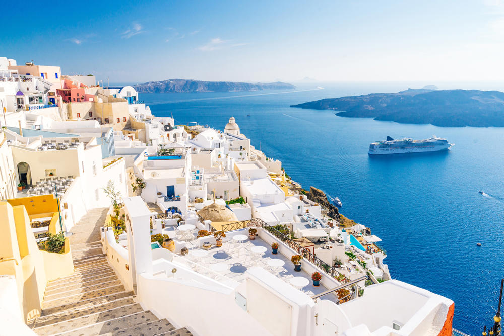 Santorini_113245075